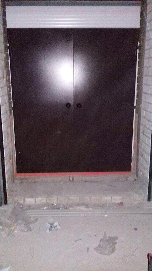 Подъемник грузовой в металлокаркасной шахте, 500 кг, Арзамас