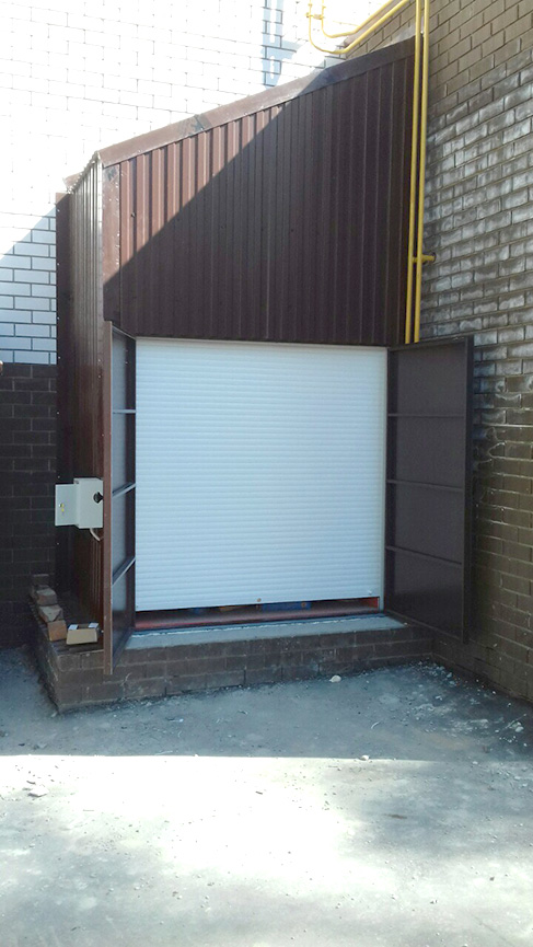 Подъемник грузовой в металлокаркасной шахте, 500 кг, Арзамас